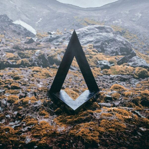 <span class="hide-the-artist">Kiasmos<br></span>II