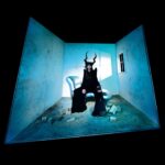 <span class="hide-the-artist">Circuit Des Yeux<br></span>Halo On The Inside