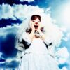 <span class="hide-the-artist">Jenny On Holiday<br></span>Quicksand Heart
