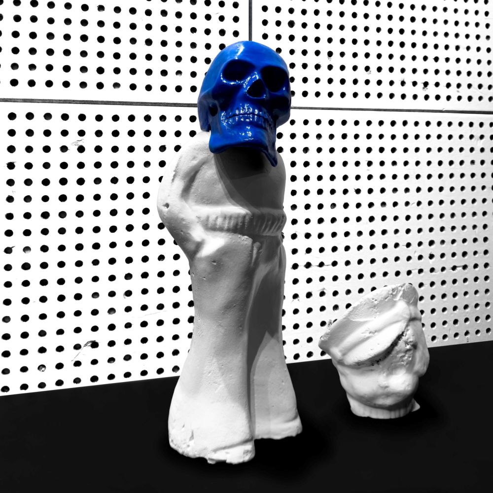 <span class="hide-the-artist">Jack White<br></span>Frozen Charlotte (Blue)